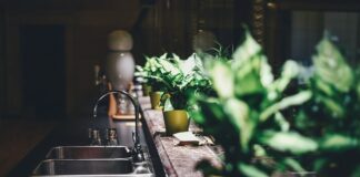 Ile wody wypływa z kranu w ciągu godziny?