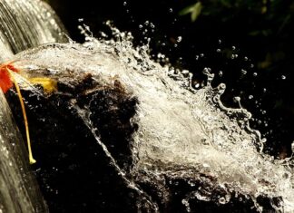 Jak szybko rozprzestrzenia się promieniowanie radioaktywne?