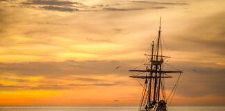 Co to jest maszt antenowy?