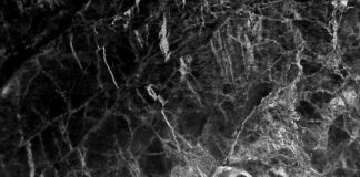 Jak stosować wybielacz w pralce?