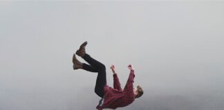 Co zrobić żeby koszula była biała?